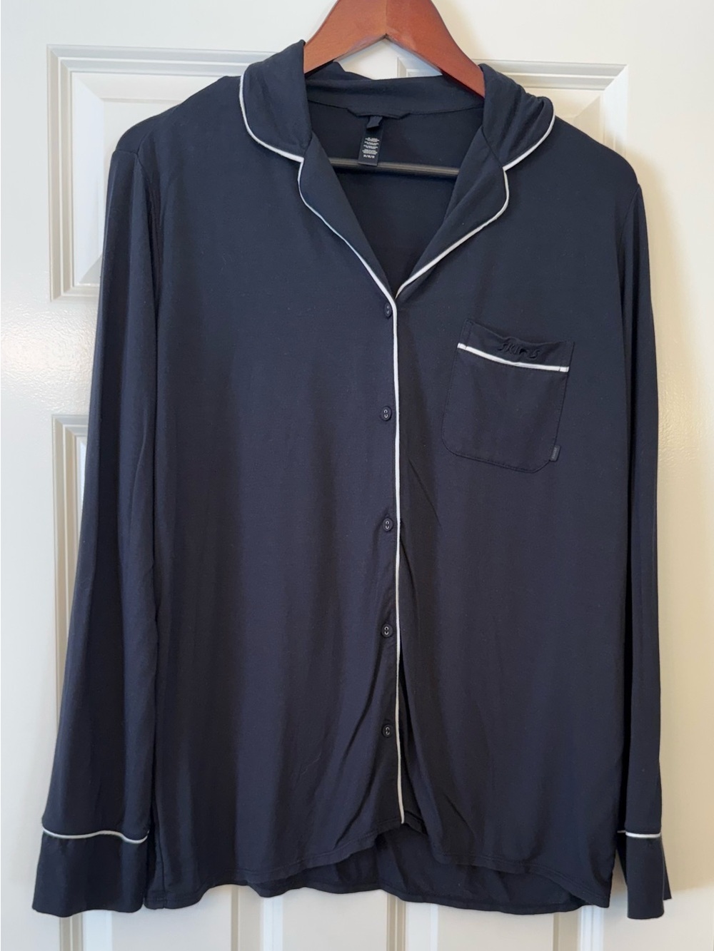 SKIMS Sleep Long Sleeve Button Up Pajama Top Onyx Black Piped Modal size M